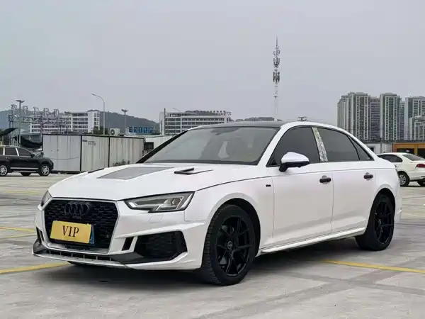 Audi A4L 2018