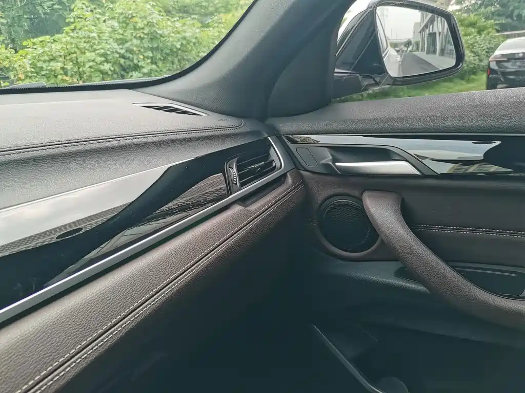 BMW X2 2020 — фото 17