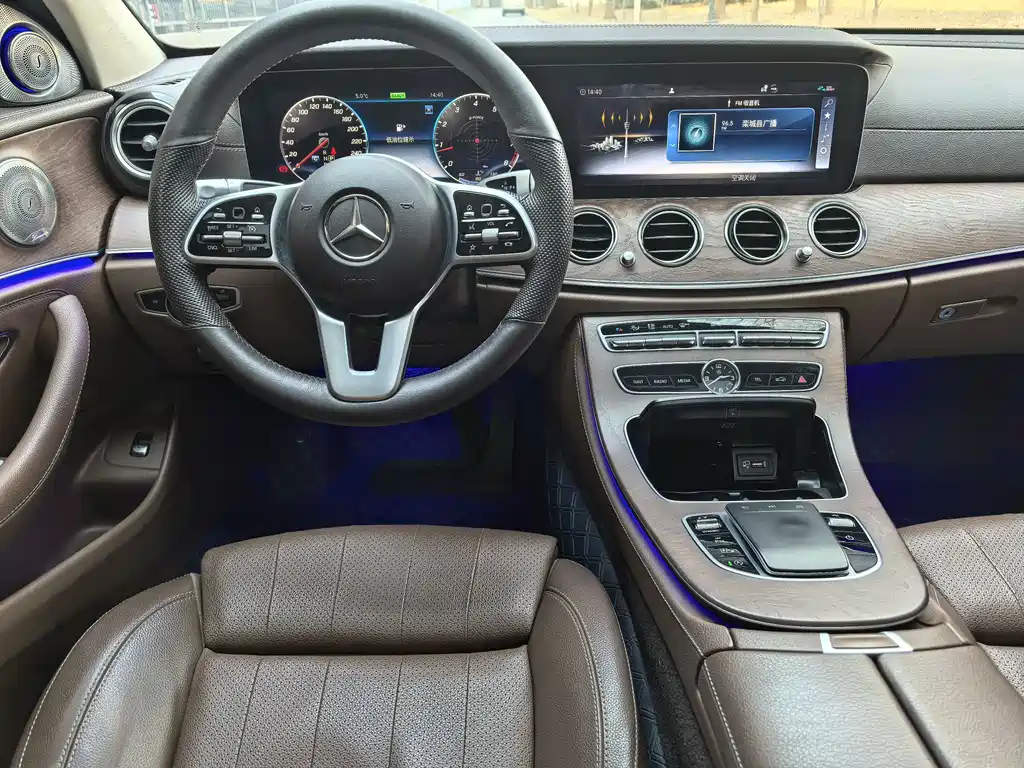 Mercedes-Benz E-Class 2020 — фото 11