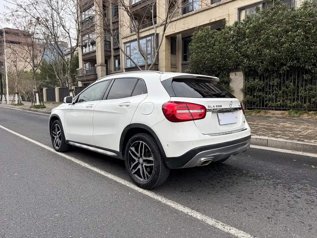 Mercedes-Benz GLA 2017 — фото 9