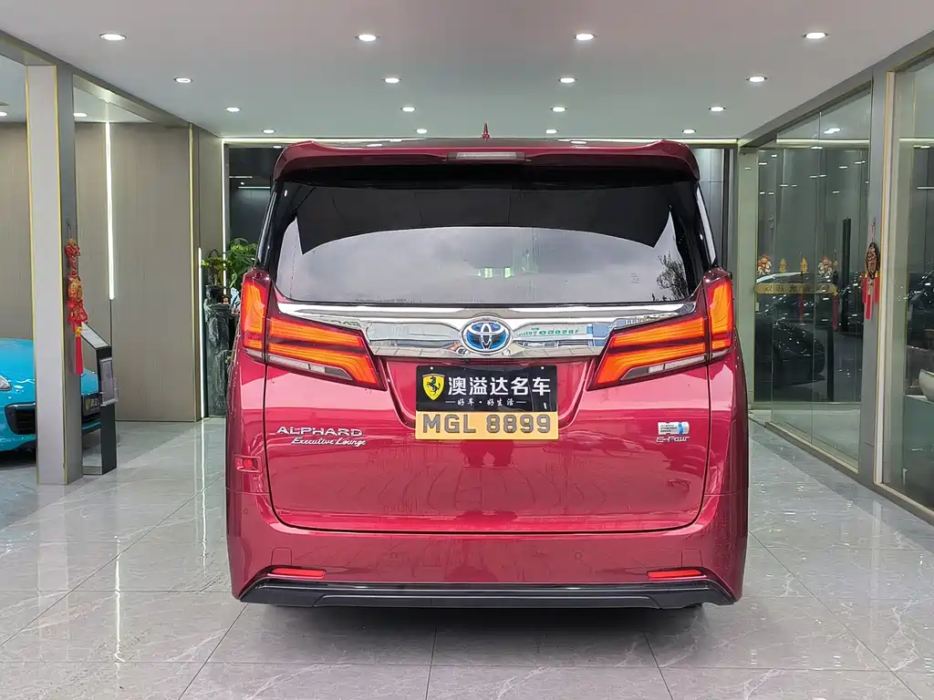 Toyota Alphard 2020 — фото 22