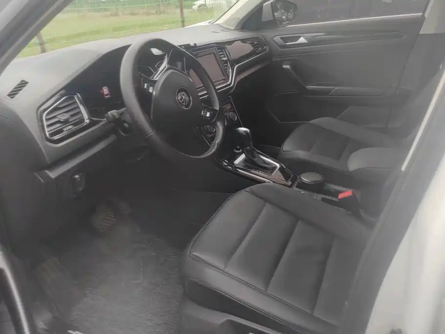 Volkswagen T-Roc 2020 — фото 9