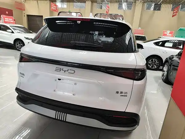 BYD Sealion 05 DM-i 2025