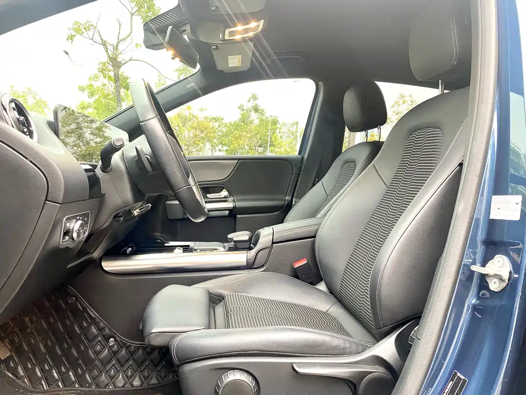 Mercedes-Benz B-Class 2020 — фото 12