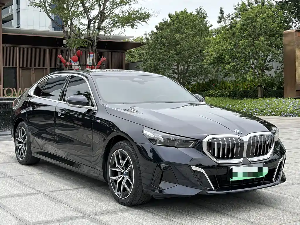 BMW i5 2024 — фото 3