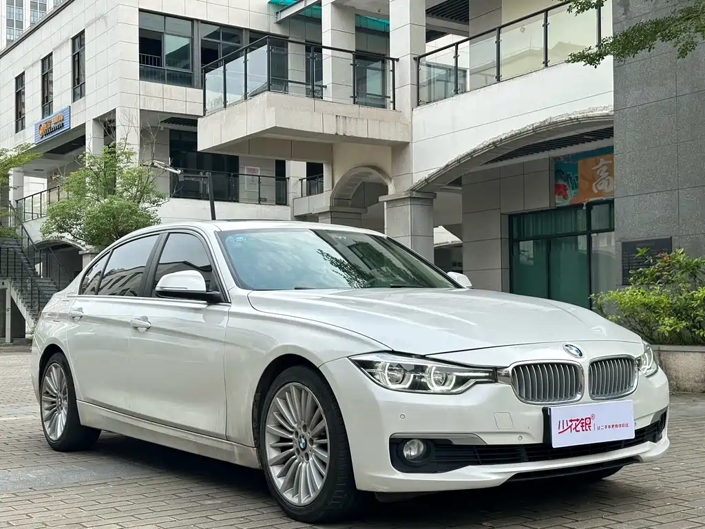 BMW 3 Series 2018 — фото 3