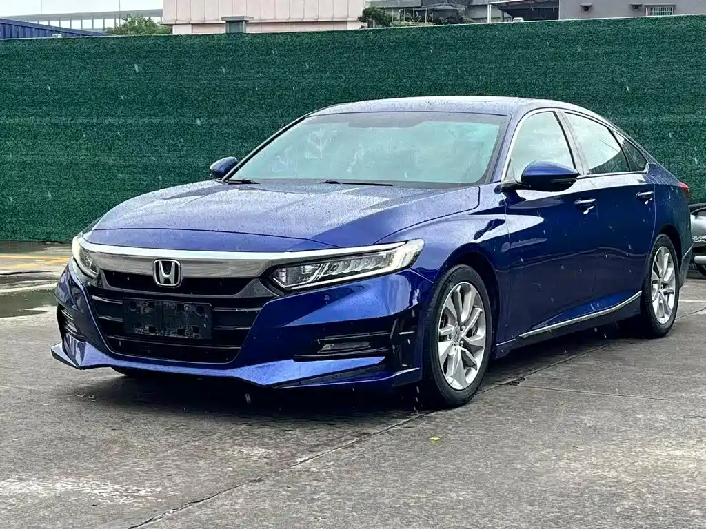 Honda Accord 2018 — фото 1