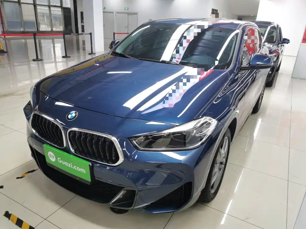 BMW X2 2022 — фото 1