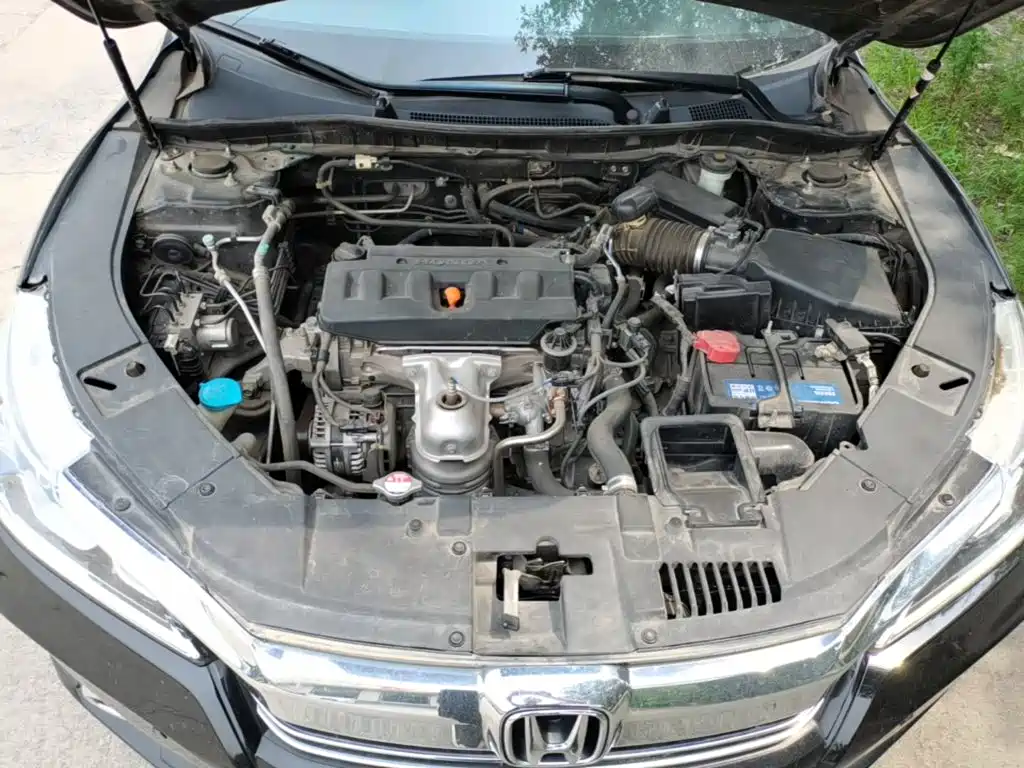 Honda Accord 2018 — фото 20