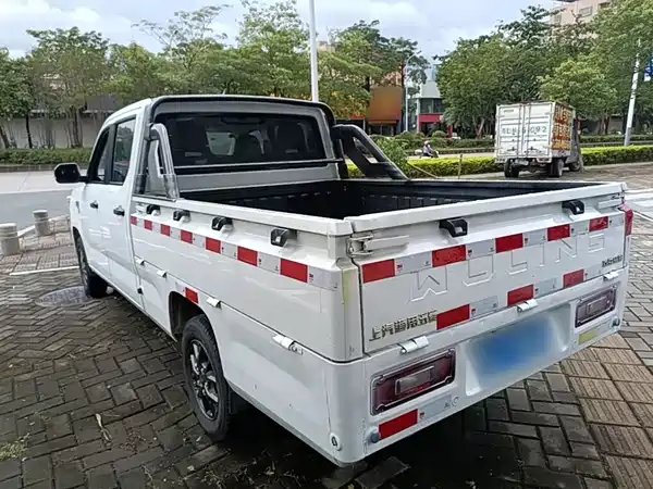 Wuling Journey 2023