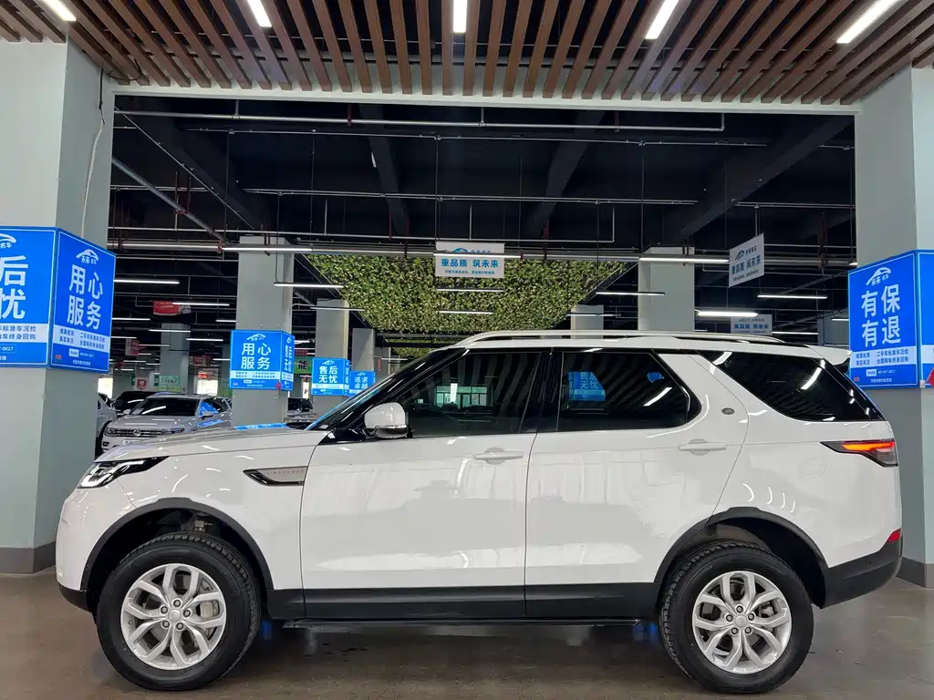 Land Rover Discovery 2019 — фото 18