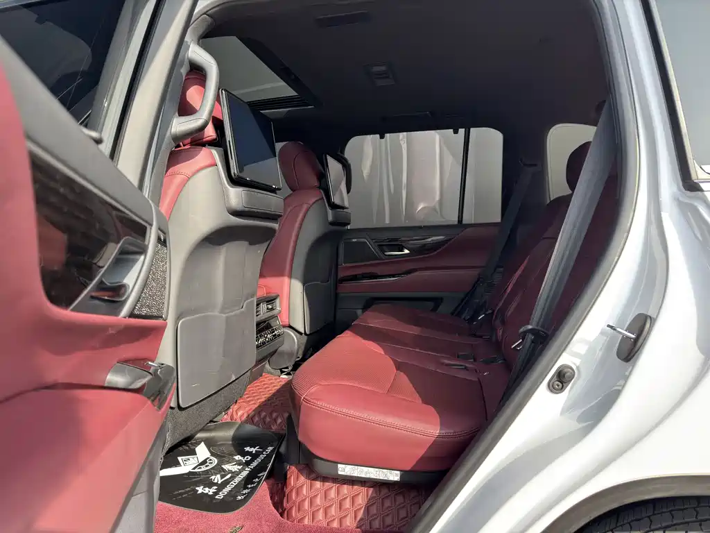 Lexus LX 2023 — фото 12