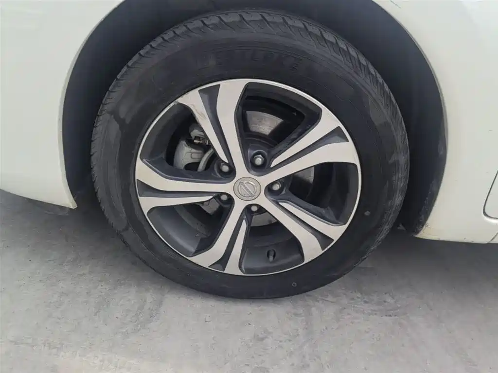 Nissan Tiida 2019 — фото 23