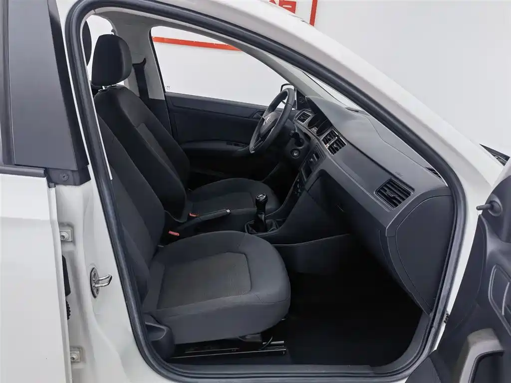 Skoda Rapid Spaceback 2019 — фото 23