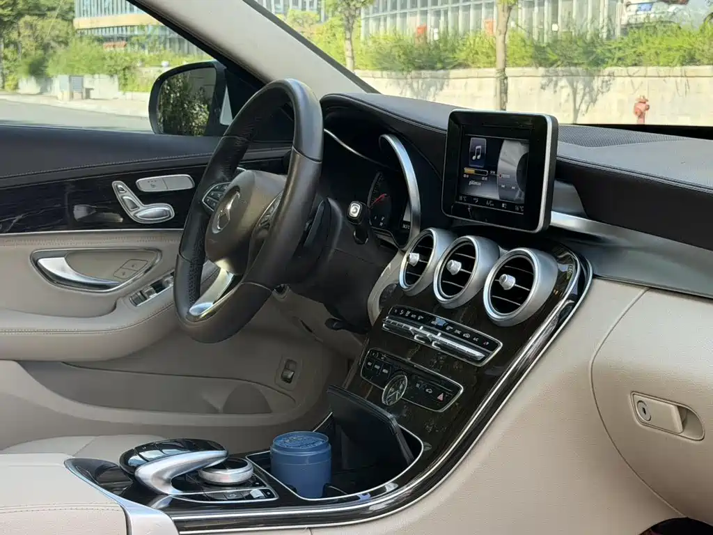 Mercedes-Benz C-Class 2015 — фото 17