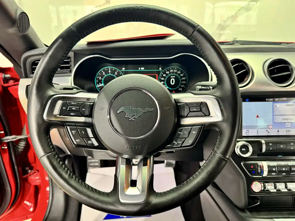 Ford Mustang 2020 — фото 10