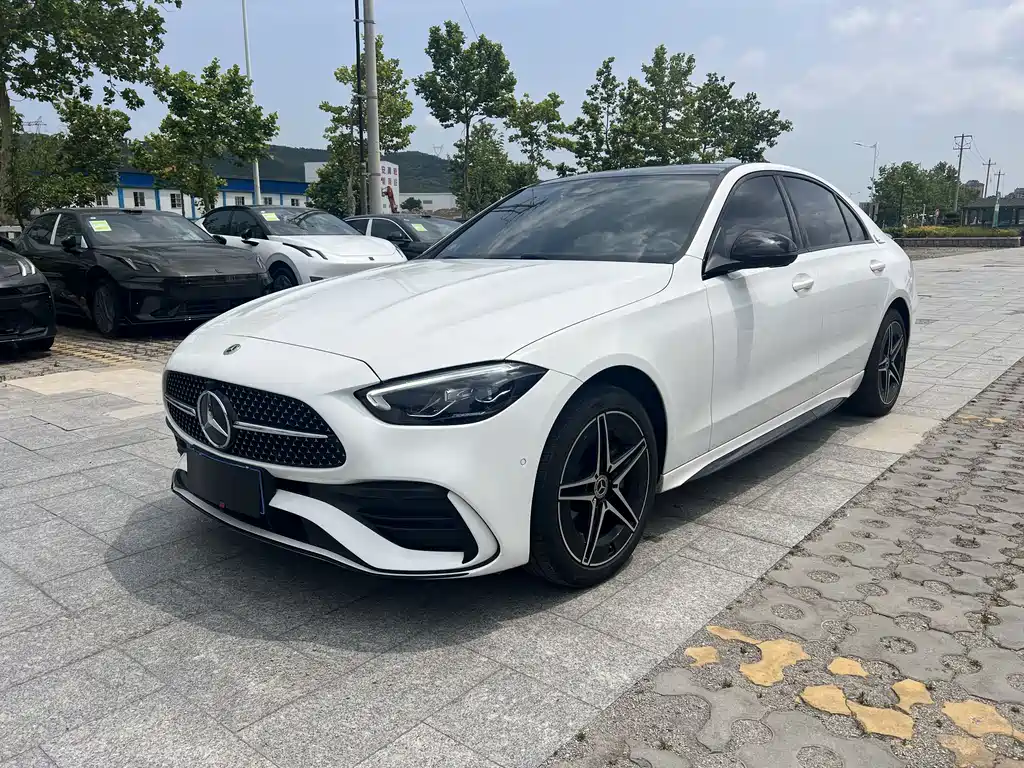 Mercedes-Benz C-Class 2023