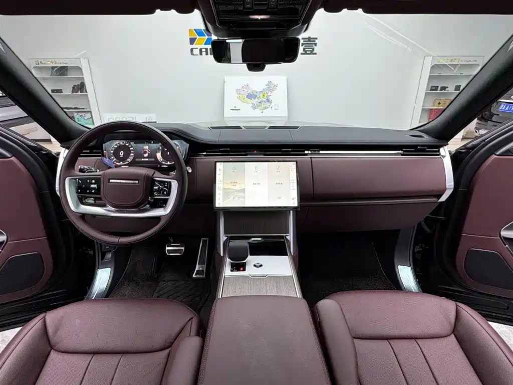 Land Rover Range Rover 2026 — фото 11