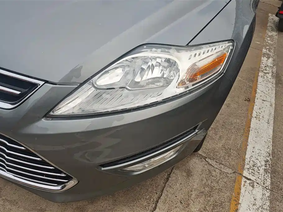 Ford Mondeo Zhisheng 2013 — фото 5