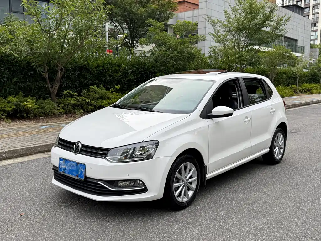 Volkswagen Polo 2015