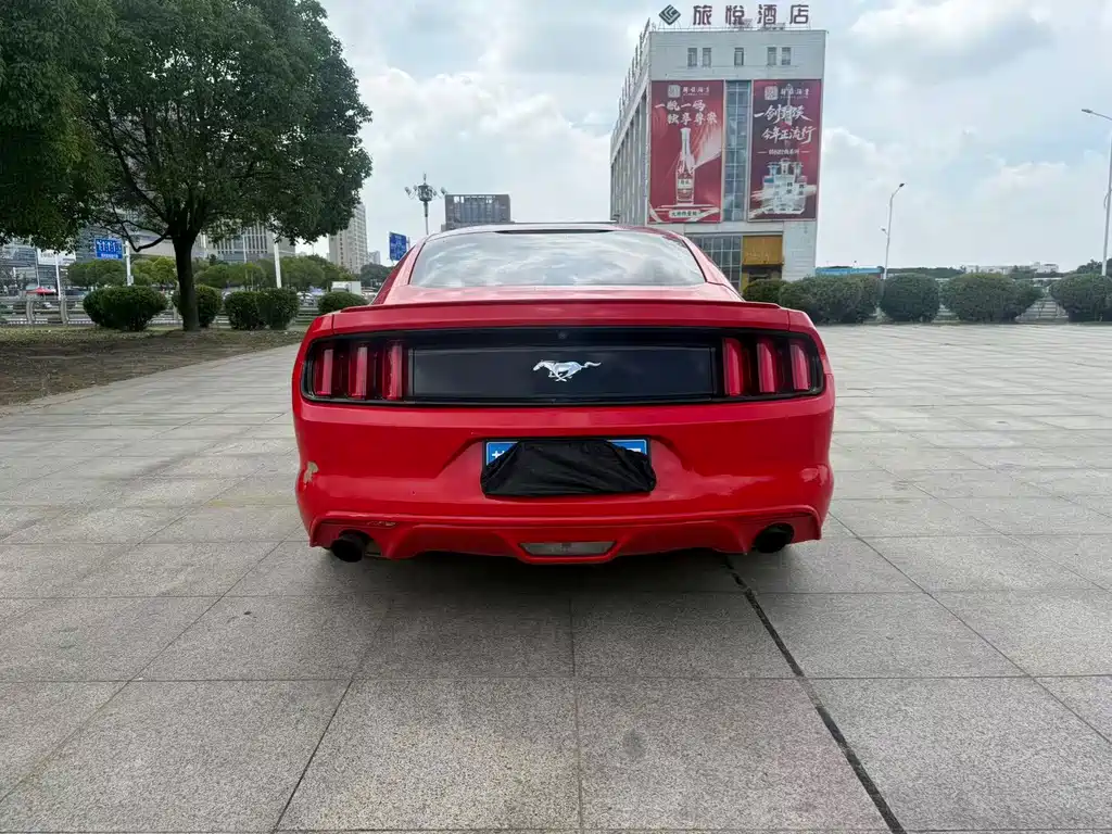 Ford Mustang 2015 — фото 8