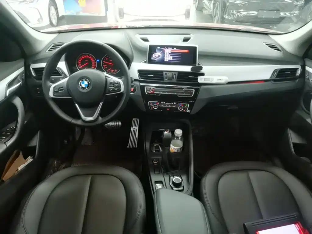 BMW X1 2016 — фото 10
