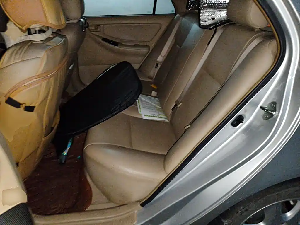 Toyota Corolla 2015 — фото 18