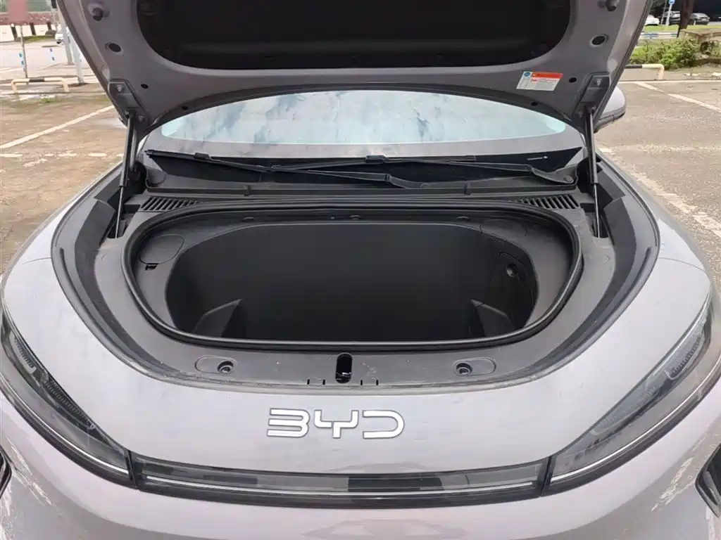 BYD Sealion 05 EV 2025 — фото 20