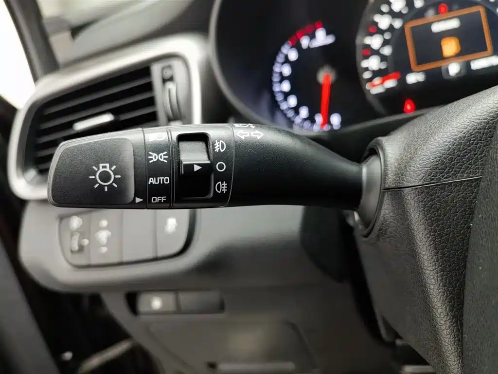 Kia Sorento 2018 — фото 21