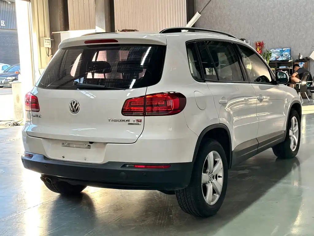Volkswagen Tiguan 2013 — фото 7