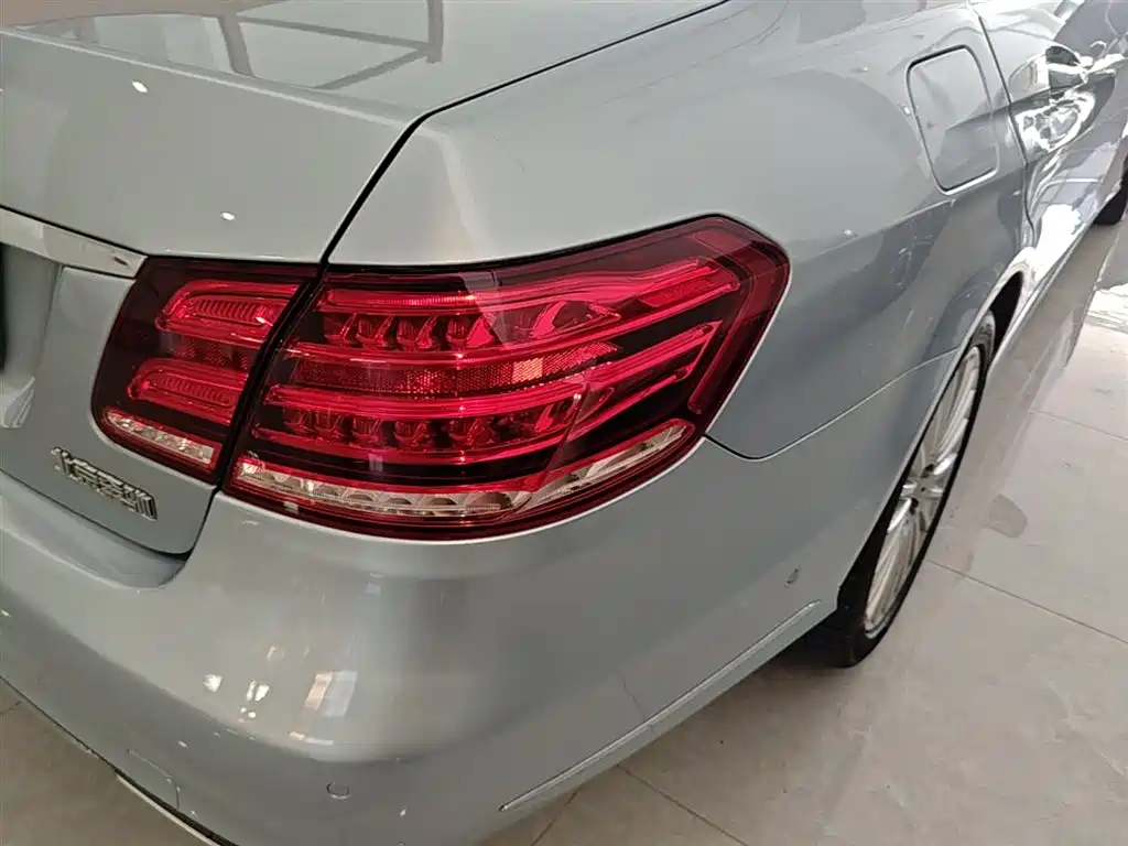 Mercedes-Benz E-Class 2015 — фото 8