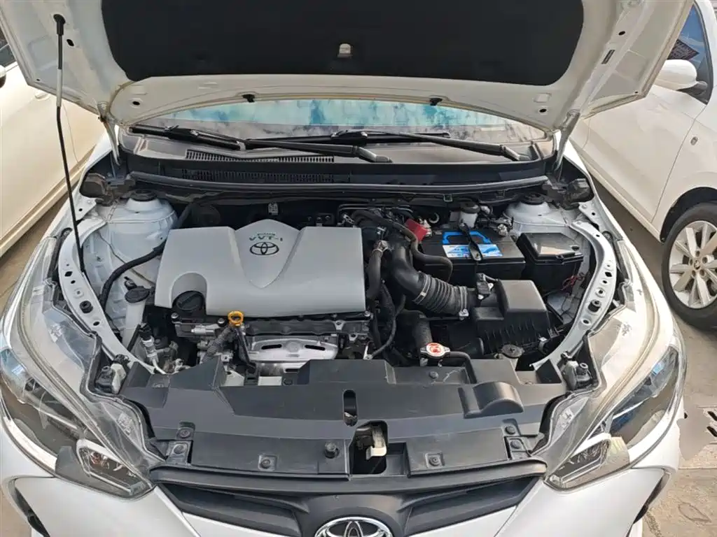 Toyota Yaris L 2018 — фото 20