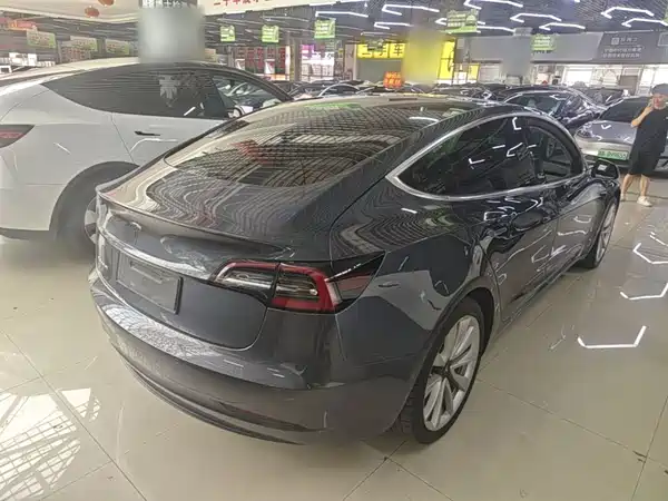 Tesla Model 3 2019