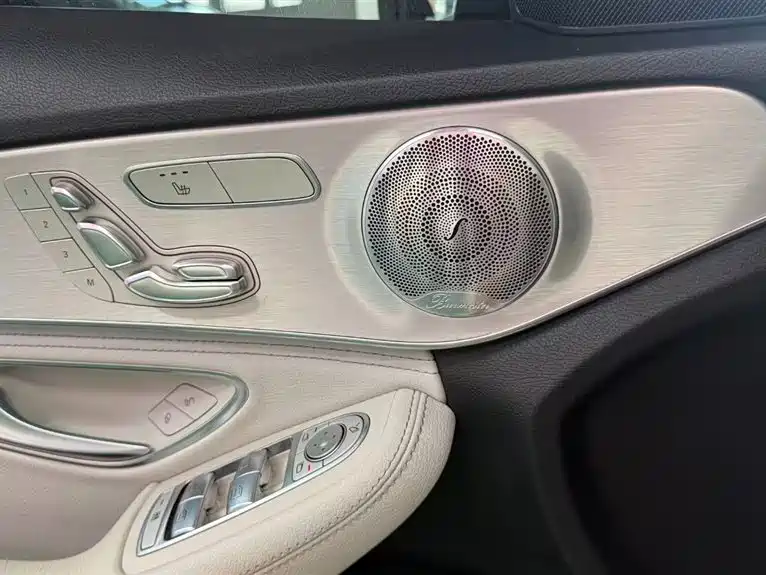 Mercedes-Benz C-Class 2018 — фото 13