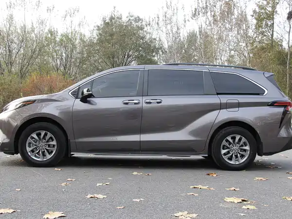 Toyota Sienna 2021