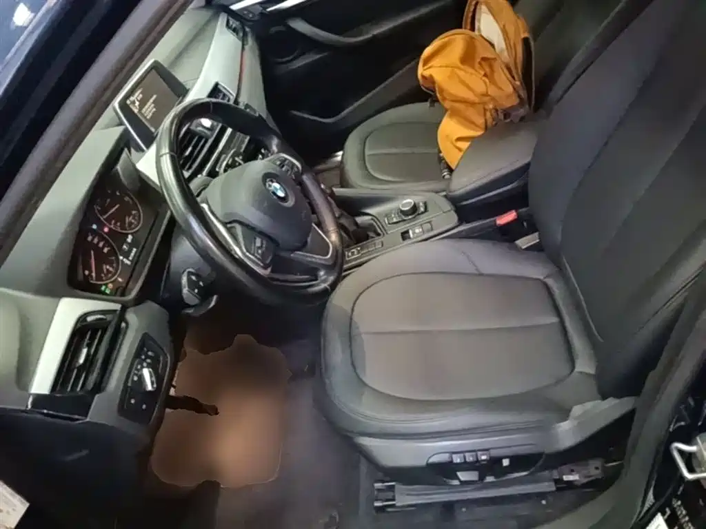 BMW X1 2017 — фото 15