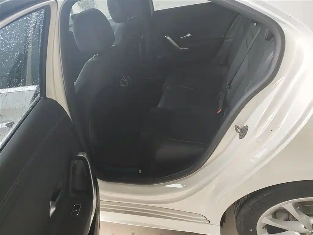 Mercedes-Benz A-Class 2020 — фото 17