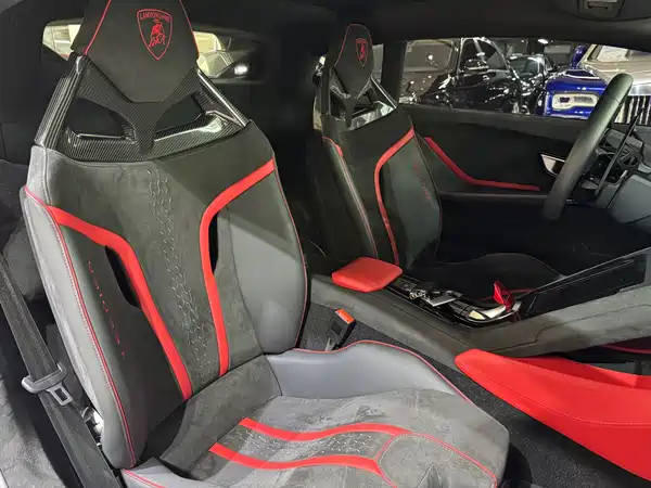 Lamborghini Huracan 2025