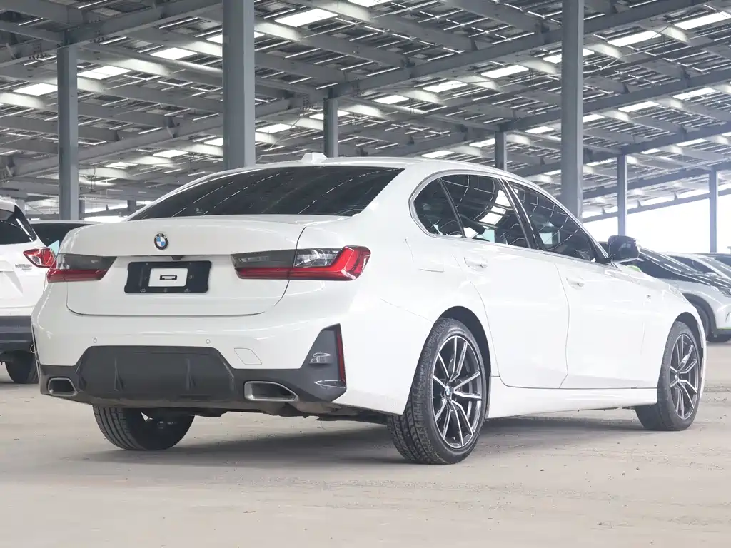 BMW 3 Series 2022
