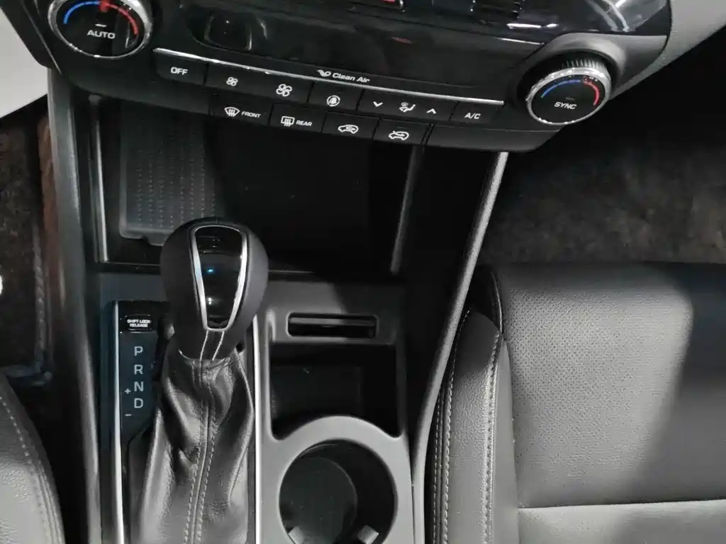 Hyundai Tucson 2018 — фото 13