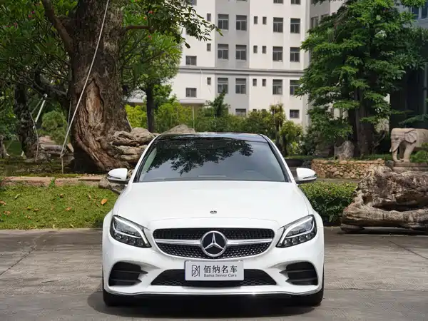 Mercedes-Benz C-Class 2021