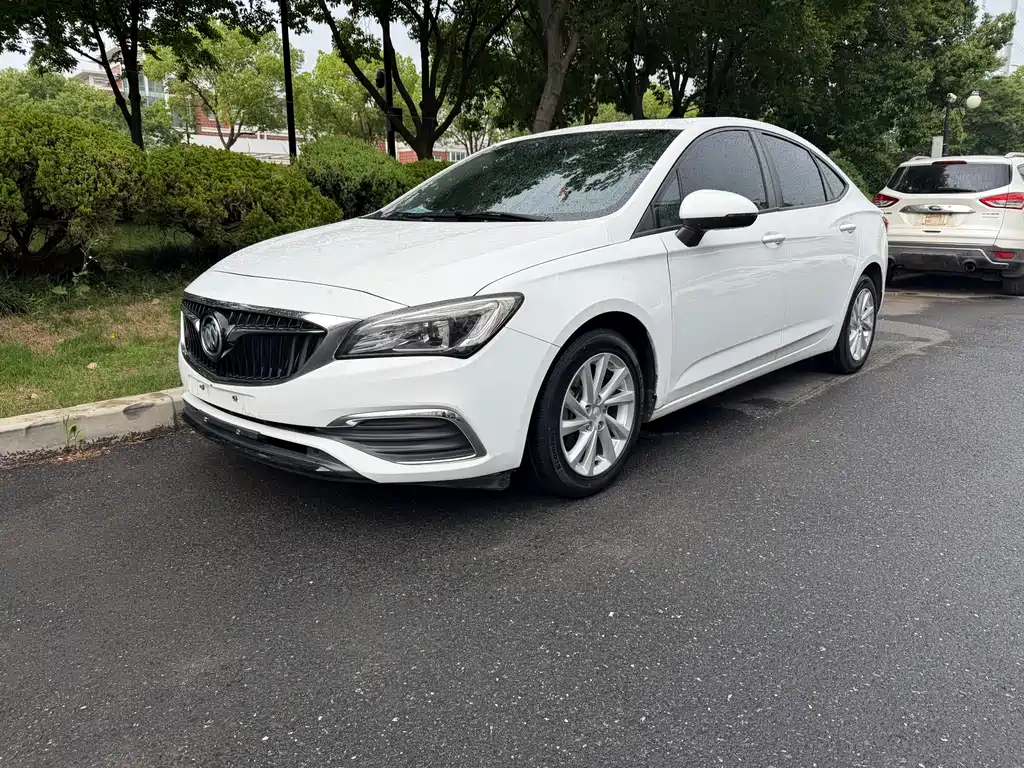 Buick Verano 2018 — фото 1