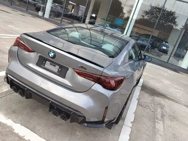 BMW M4 2024