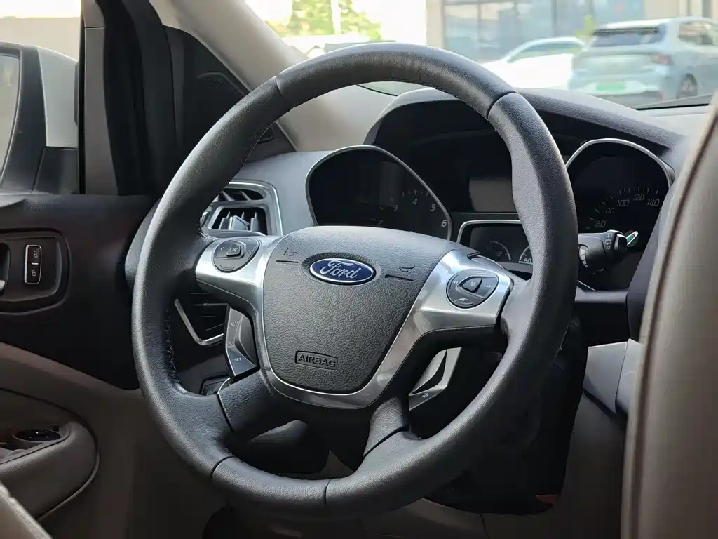 Ford Kuga 2014