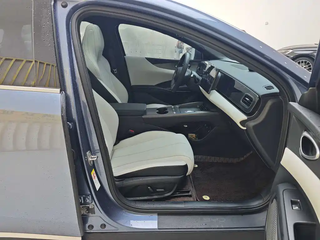 BYD Seal 06 2025