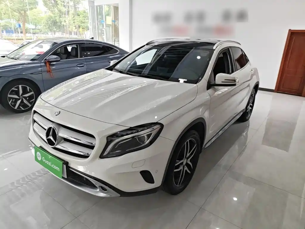 Mercedes-Benz GLA 2016