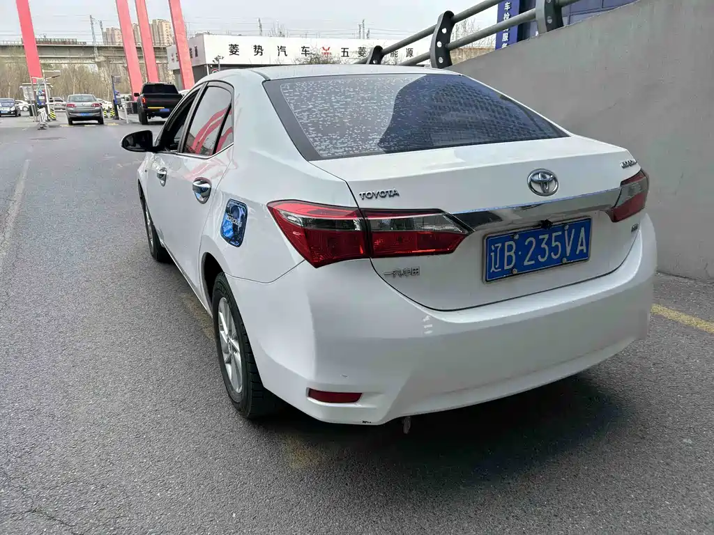 Toyota Corolla 2019 — фото 2