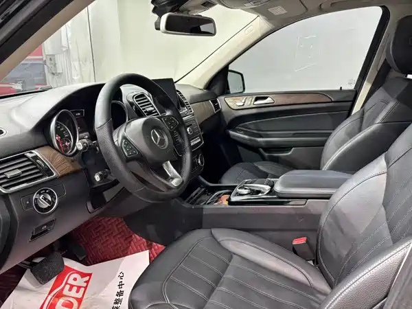 Mercedes-Benz GLE 2016
