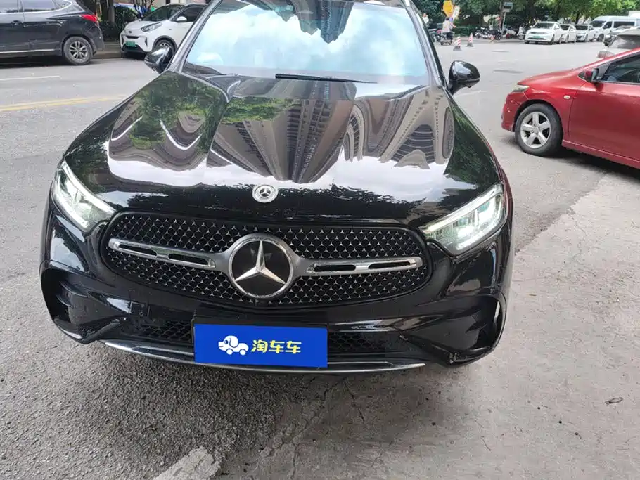Mercedes-Benz GLC 2023