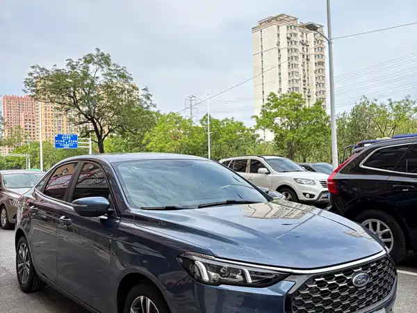 Ford Escort 2021